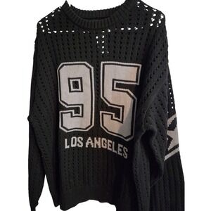 RSQ Sweater Size Small‎